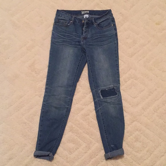 Jeans - Picture 1 of 5